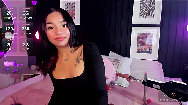Snapshot of Manelyk_evanss_ chatting on 06-30-26, 11:21 Manelyk evanss online show from 06-30-26, 11:21