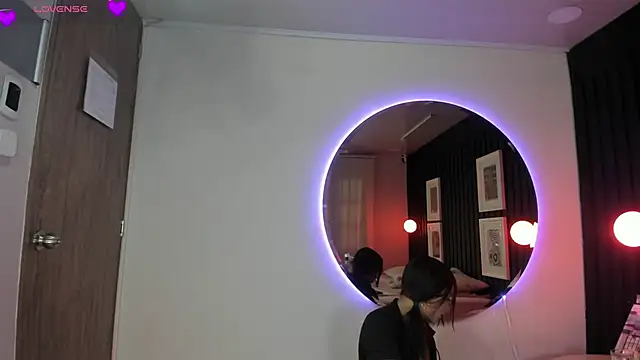 Manelyk evanss  online show from 04-14-26, 04:56