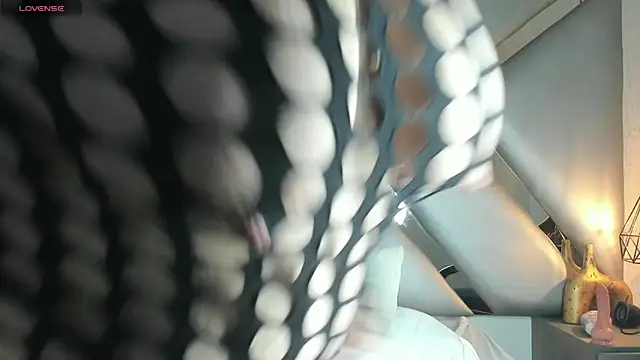 ABRILMILLER VC online show from 10-15-25, 03:38