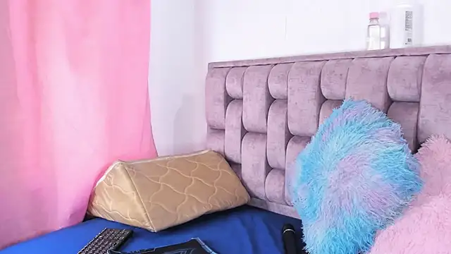 Alexa-Hunter online show from 11-07-25, 08:13