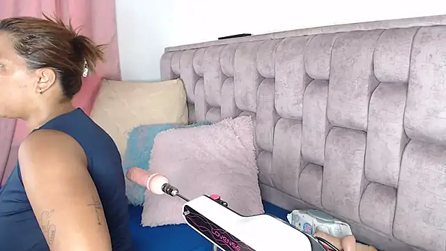 Alexa-Hunter online show from 05-13-26, 10:50