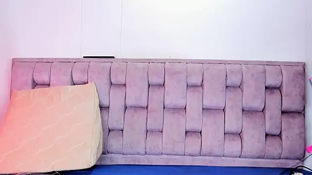 Alexa-Hunter online show from 03-22-26, 07:37