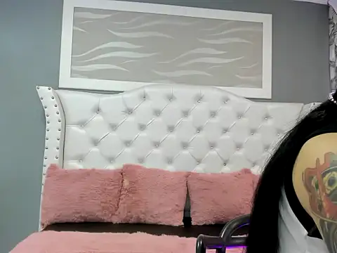 Snapshot of _camila_ortiz chatting on 09-25-25, 07:42 camila ortiz online show from 09-25-25, 07:42