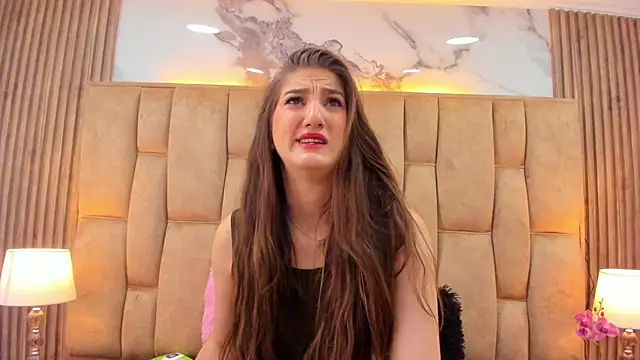 Dafne castro  online show from 05-22-26, 07:34