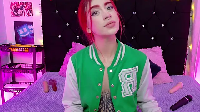 Snapshot of lizz_bela1 chatting on 10-05-25, 10:55 lizz bela1 online show from 10-05-25, 10:55