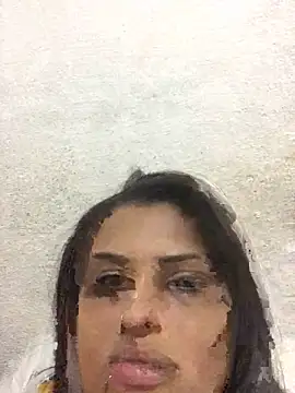 Snapshot of Marianasapequinha chatting on 09-15-25, 08:42 Marianasapequinha online show from 09-15-25, 08:42