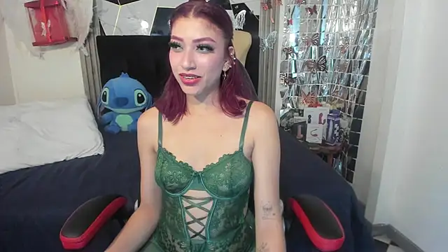 sophia arevalo online show from 04-21-26, 02:47