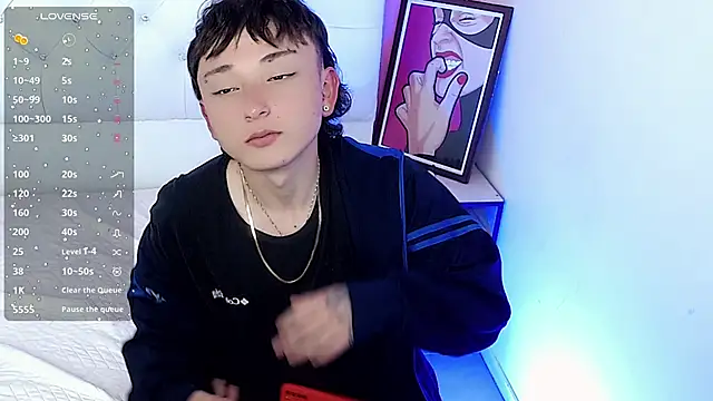 Snapshot of x_karloss_x chatting on 09-10-25, 04:55 x karloss x online show from 09-10-25, 04:55