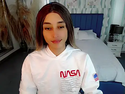 samantha bliss online show from 10-16-25, 07:11