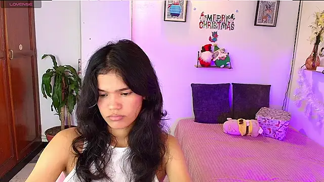 emycarver09 online show from 12-16-25, 11:58