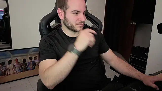 Snapshot of Paul00474 chatting on 09-18-25, 03:26 Paul00474 online show from 09-18-25, 03:26