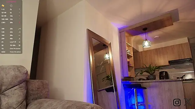 ThiagoHunk online show from 09-10-25, 02:32