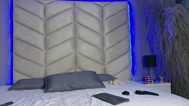 samiradoll online show from 11-19-25, 03:50