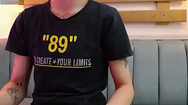 ArianaSantana online show from 11-06-25, 12:42