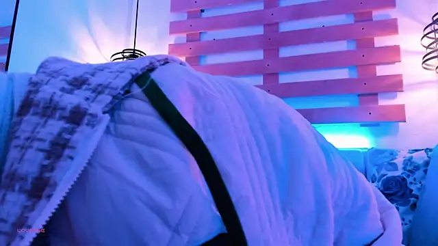 ArianaSantana online show from 10-02-25, 12:52