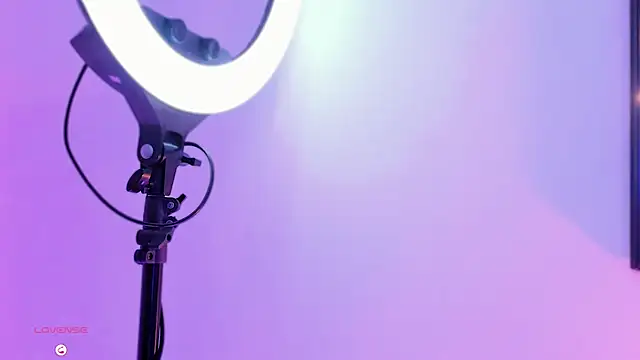 ArianaSantana online show from 10-13-25, 12:51