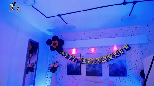 ArianaSantana online show from 11-02-25, 12:54