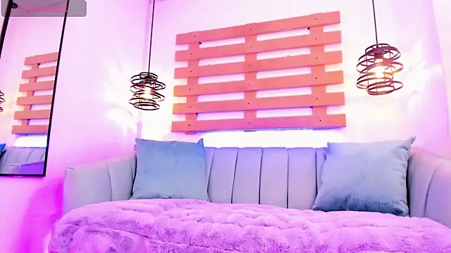 ArianaSantana online show from 09-27-25, 01:50