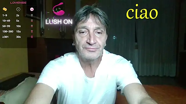 Snapshot of lattediyak chatting on 10-21-25, 11:48 lattediyak online show from 10-21-25, 11:48