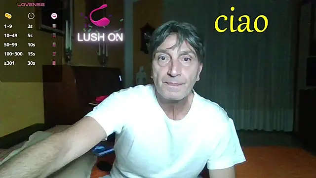Snapshot of lattediyak chatting on 10-20-25, 12:13 lattediyak online show from 10-20-25, 12:13