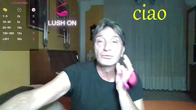 Snapshot of lattediyak chatting on 10-09-25, 12:33 lattediyak online show from 10-09-25, 12:33