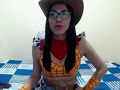 Snapshot of missblu chatting on 12-03-25, 05:45 missblu online show from 12-03-25, 05:45