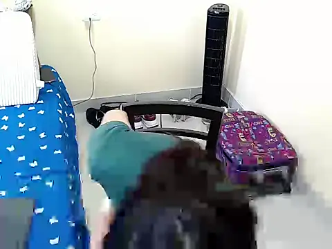 Snapshot of missblu chatting on 11-06-25, 09:19 missblu online show from 11-06-25, 09:19