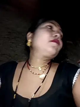 Snapshot of Rashili_jaan chatting on 05-25-26, 01:43 Rashili jaan online show from 05-25-26, 01:43
