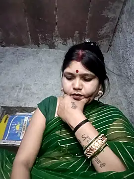 Snapshot of Rashili_jaan chatting on 05-10-26, 03:03 Rashili jaan online show from 05-10-26, 03:03