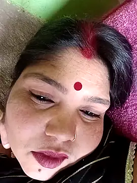 Snapshot of Rashili_jaan chatting on 04-19-26, 09:43 Rashili jaan online show from 04-19-26, 09:43