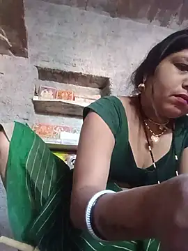 Snapshot of Rashili_jaan chatting on 05-22-26, 01:47 Rashili jaan online show from 05-22-26, 01:47