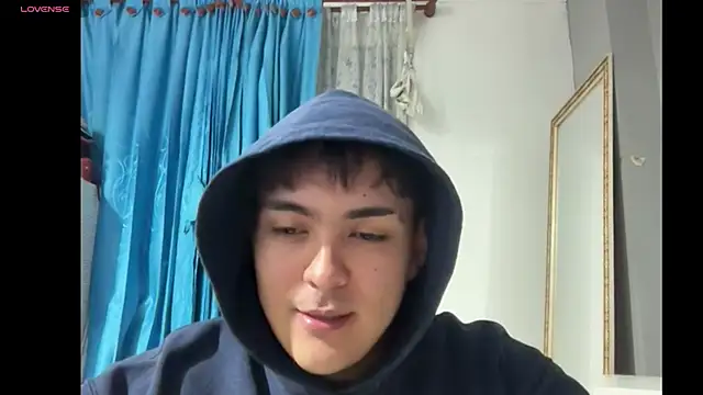 ivy xo online show from 12-19-25, 01:42