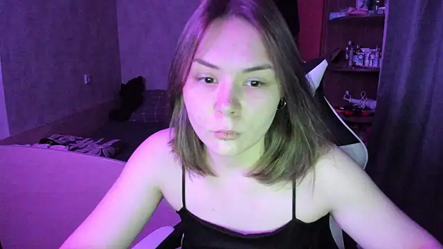 Snapshot of Sophi_gi chatting on 09-25-25, 12:44 Sophi gi online show from 09-25-25, 12:44