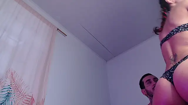 Snapshot of Tyler2y_luna chatting on 10-09-25, 05:46 Tyler2y luna online show from 10-09-25, 05:46