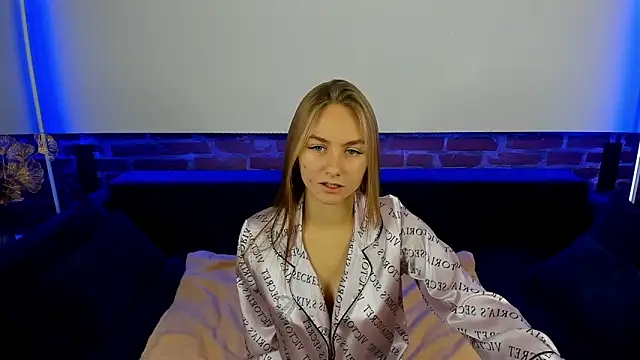 MilaAddams online show from 10-22-25, 06:02