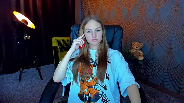 Snapshot of MilaAddams chatting on 07-11-26, 11:54 MilaAddams online show from 07-11-26, 11:54