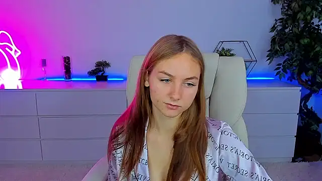 MilaAddams online show from 10-25-25, 06:01