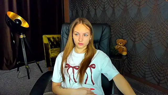 Snapshot of MilaAddams chatting on 07-07-26, 05:32 MilaAddams online show from 07-07-26, 05:32