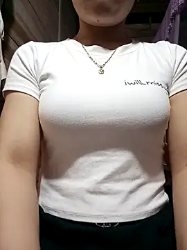 LucyyLy online show from 05-09-26, 10:57