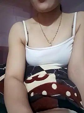 Snapshot of LucyyLy chatting on 01-18-26, 01:31 LucyyLy online show from 01-18-26, 01:31