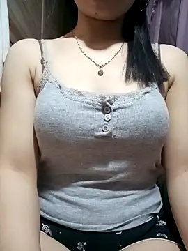 Snapshot of LucyyLy chatting on 02-28-26, 01:16 LucyyLy online show from 02-28-26, 01:16