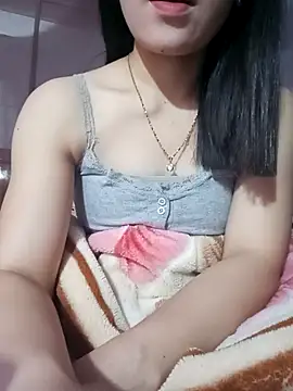 Snapshot of LucyyLy chatting on 02-05-26, 11:55 LucyyLy online show from 02-05-26, 11:55