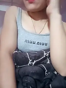 Snapshot of LucyyLy chatting on 01-19-26, 03:43 LucyyLy online show from 01-19-26, 03:43