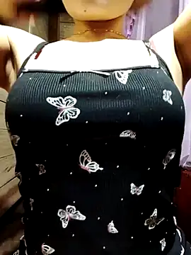 LucyyLy online show from 11-07-25, 11:30