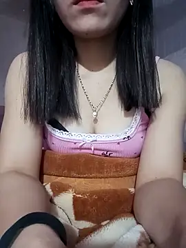 Snapshot of LucyyLy chatting on 02-01-26, 11:47 LucyyLy online show from 02-01-26, 11:47