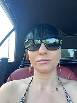 Snapshot of MysticCleo chatting on 05-22-26, 08:45 MysticCleo online show from 05-22-26, 08:45