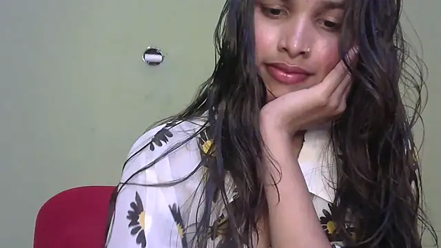 Snapshot of Ritu9 chatting on 04-07-26, 05:15 Ritu9 online show from 04-07-26, 05:15