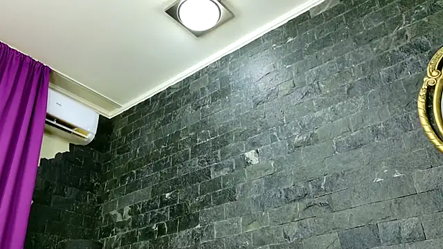 NoraAspen online show from 10-13-25, 04:58