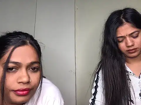 Snapshot of HoleyCoupon chatting on 01-10-26, 02:56 HoleyCoupon online show from 01-10-26, 02:56