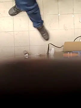 Snapshot of Alberto2840 chatting on 10-30-25, 03:20 Alberto2840 online show from 10-30-25, 03:20